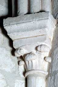 Chapiteau à crochet