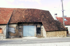 Maison reconvertie en grange