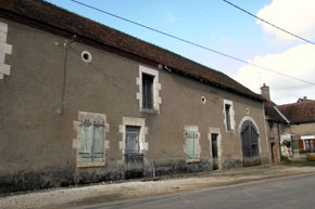 Ferme bloc à terre datée 1870